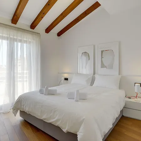 فندق مبيت وإفطار Residence Rovinj 4*