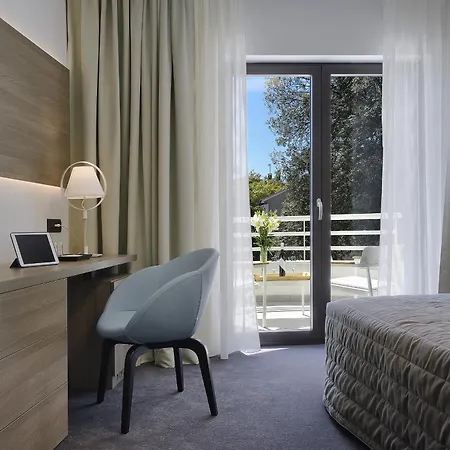 فندق مبيت وإفطار Residence Rovinj